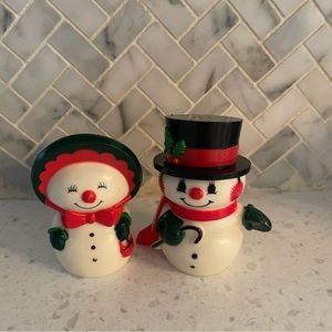 Vintage Christmas Holiday Snowmen Salt & Pepper Shakers Hard Plastic